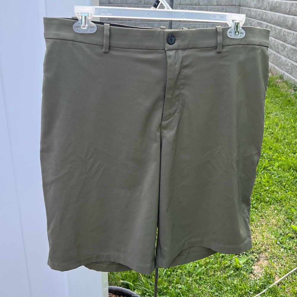 Nike Men’s Dry Fit Golf Shorts Sz 38